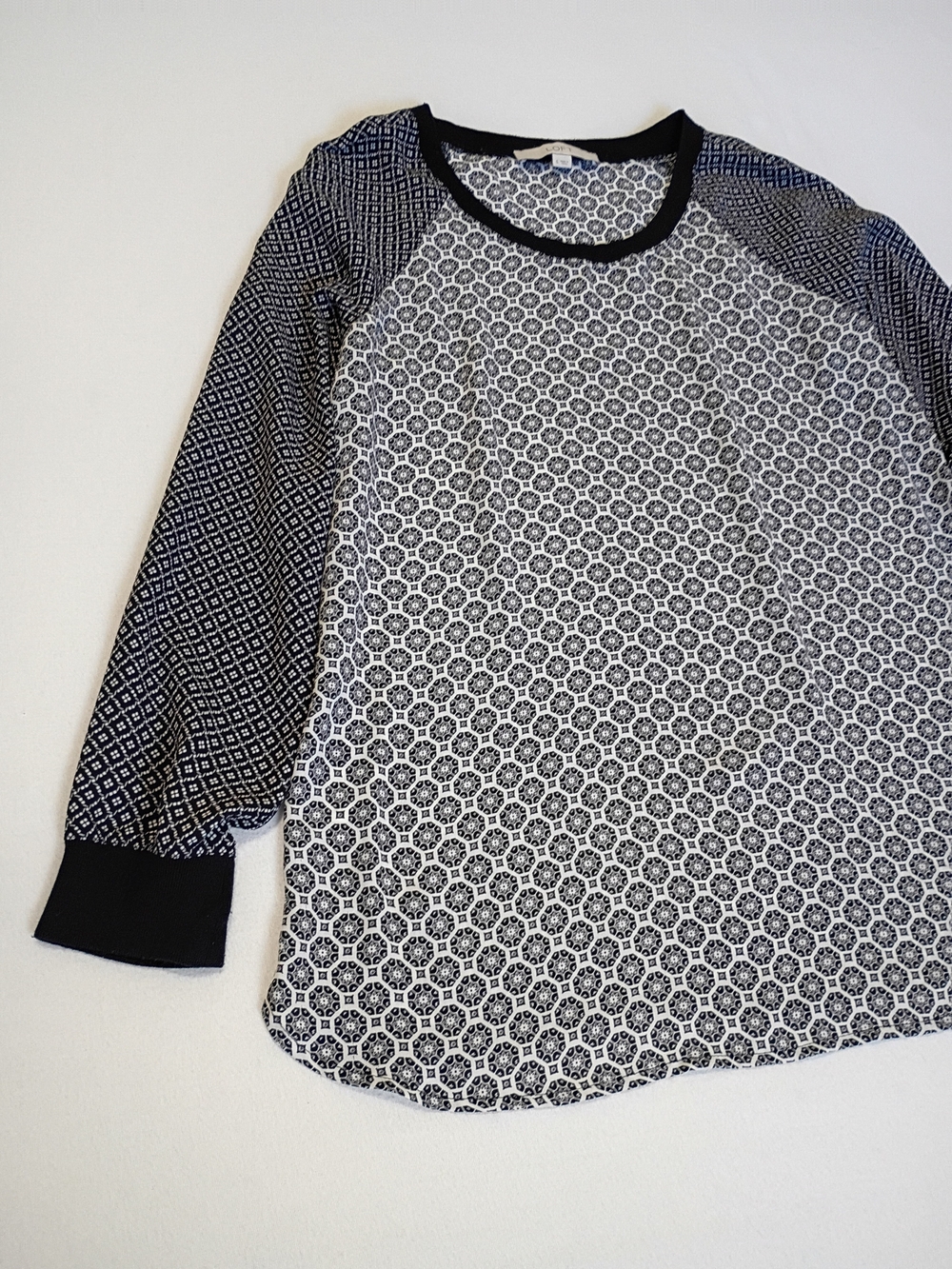 LOFT Black & White Patterned Raglan Long Sleeve Top